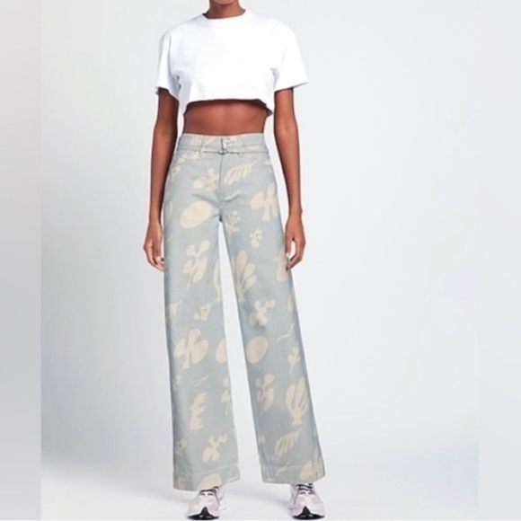 FRAME Denim Abstract Wide Leg Cropped Denim Jeans In 29